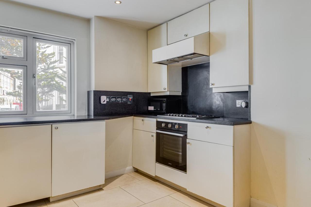 Care Property London- Apartments Bagian luar foto